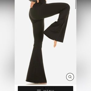 Mika yoga wear Bella flare leggings
